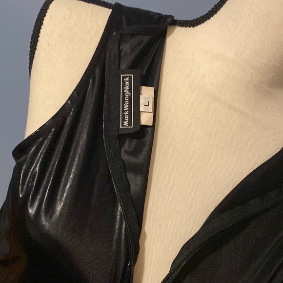 Mark Wong Nark, Lycra, nylon sleeveless zipper top. - Picture 3 of 3
